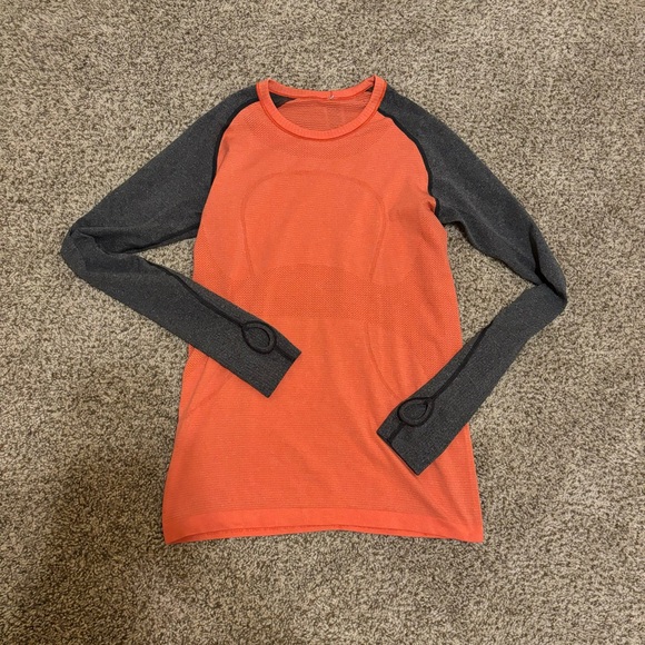Lululemon Swiftly Tech Long Sleeved Tee
Love Red Deep Coal Raglan Size 8 - Picture 3 of 16